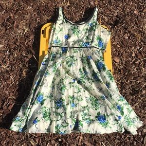 Beautiful Anthropologie floral dress